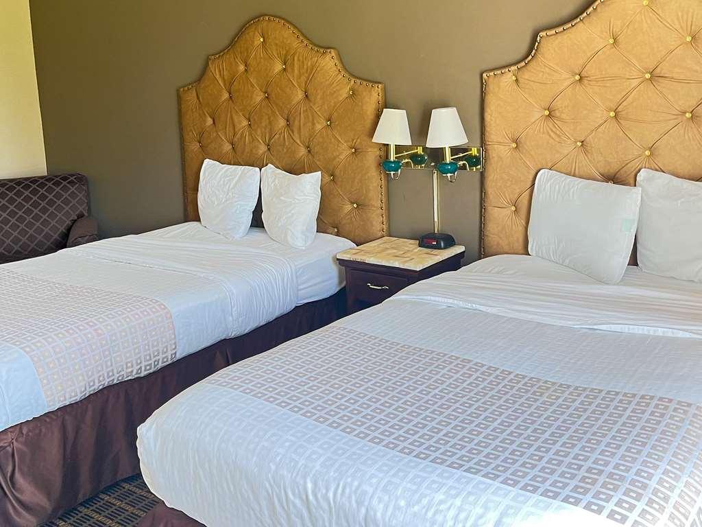 Comfort Inn & Suites Madison East - Monona Room photo