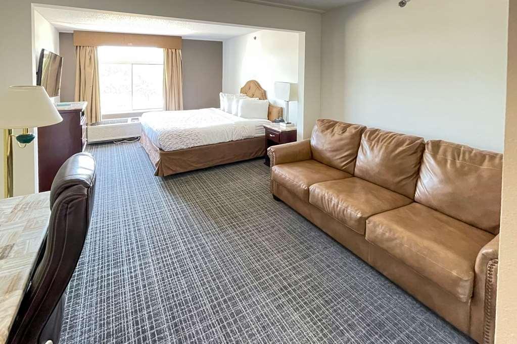 Comfort Inn & Suites Madison East - Monona Room photo