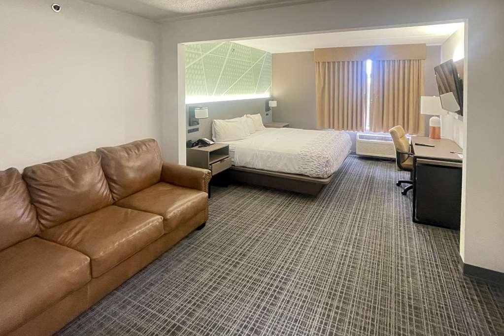 Comfort Inn & Suites Madison East - Monona Room photo