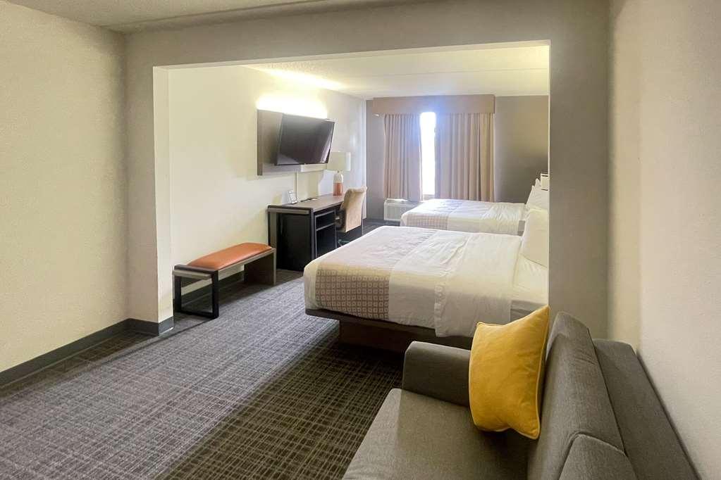 Comfort Inn & Suites Madison East - Monona Room photo